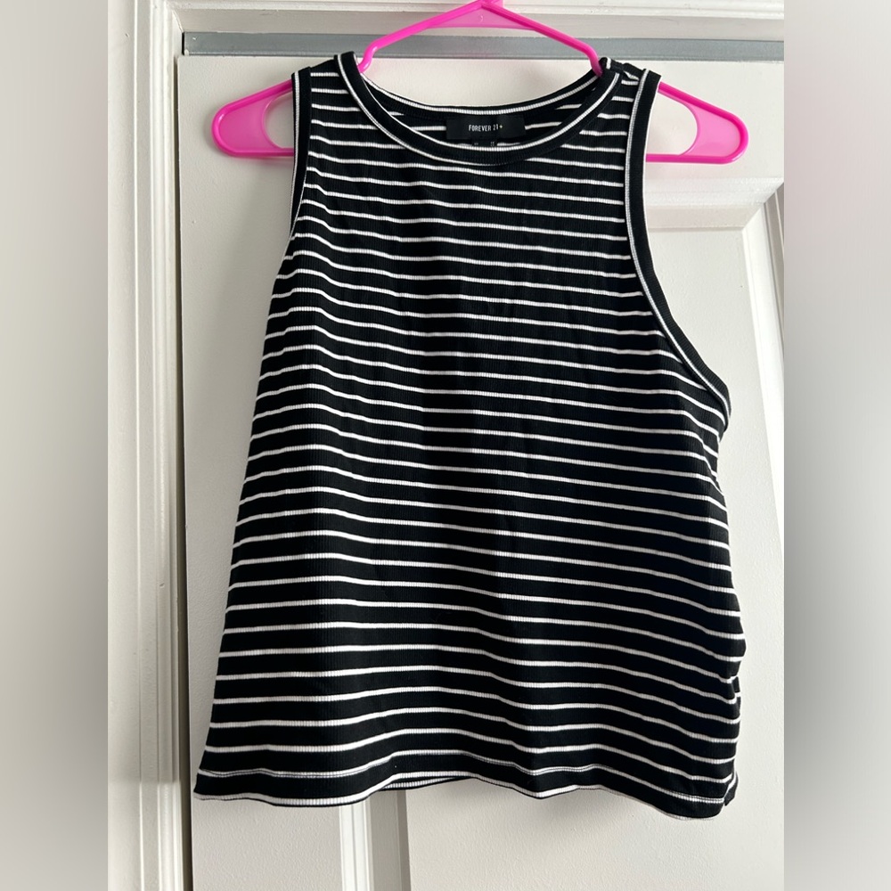 Forever 21+ Sleeveless Crop
